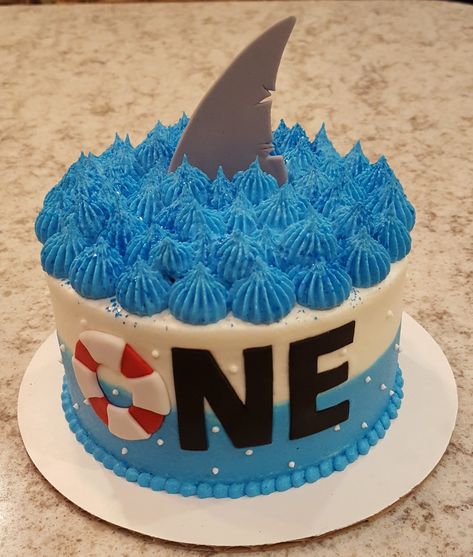 Smash Cake First Birthday, First Birthday Smash Cake, Shark Birthday Cakes, Birthday Smash Cake, Shark Themed Birthday Party, Baby Cake Smash, Anniversaire Diy, Shark Cake, Smash Cake Boy