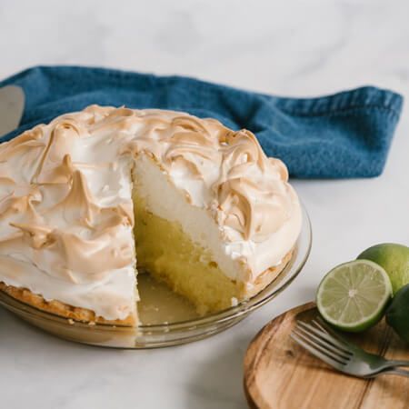 Meringue For Pie, Old Fashioned Biscuits, Lime Meringue Pie, Lime Meringue, National Pie Day, Banana Pudding Pies, Types Of Pie, Southern Banana Pudding, Chocolate Dipping Sauce