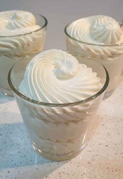 Mediterranean Diet For Beginners 2024 | Here's a simple recipe for Cheesecake Fluff that requires only three ingredients: | Facebook Keto Cheesecake Cups, Weight Watchers Cheesecake, Cheesecake Fluff, Sundae Recipes, Mousse Dolce, Sugar Free Cheesecake, Free Keto Meal Plan, Fluff Recipe, Cheesecake Cups