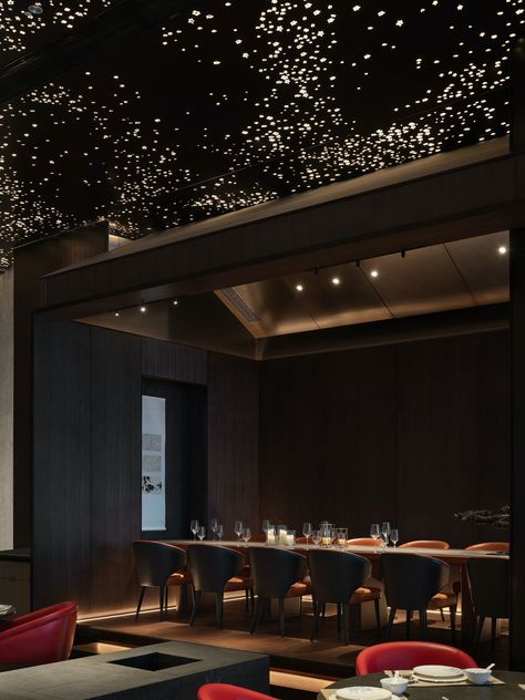 Taste Jiangnan Restaurant | LDH Architectural Design | Archinect Traditional Garden, Restaurant Interior Design, Four Seasons Hotel, Elegant Interiors, Traditional Architecture, Chinese Restaurant, Restaurant Interior, Tea House, Architectural Design