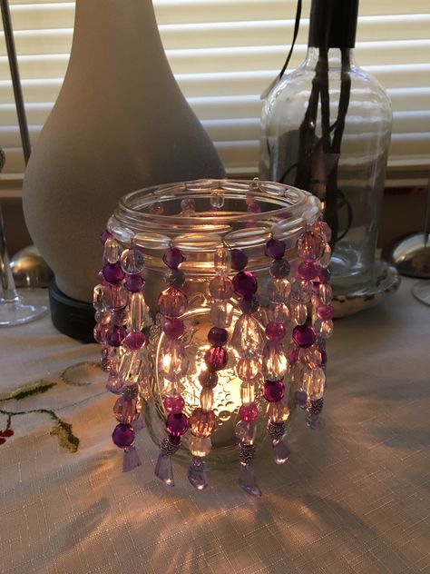 Beaded Jars Craft Ideas, Decorated Jars Ideas, Beaded Jars, Sparkly Decorations, Decorating Candle Jars, Beaded Candle Holders, Copper Wire Crafts, Glass Bead Crafts, Bead Bottle