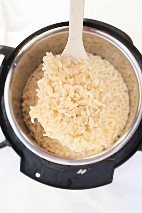 How to cook Arborio rice in Instant Pot, on the stove or in a slow cooker is here. Fluffy white rice cooked 3 different ways as a side dish. Arborio Rice Recipes Instant Pot, Instant Pot Arborio Rice, Arborio Rice Instant Pot, How To Cook Arborio Rice, Arborio Rice Recipes, Rice In Instant Pot, Fluffy White Rice, Instant Pot Rice, Rice In The Microwave