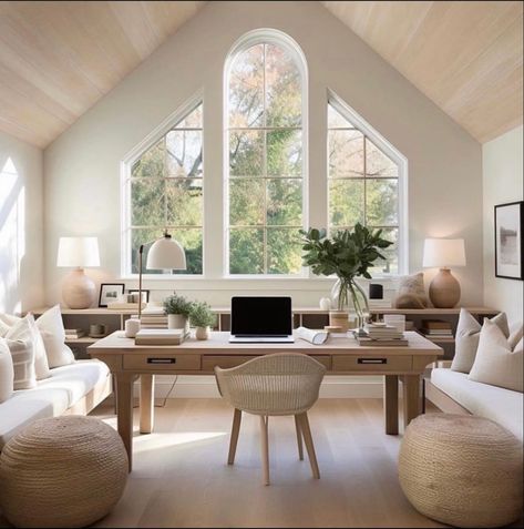 Vaulted Ceiling Ideas, Beautiful Home Office, Sunroom Office, Stylish Home Office, Farmhouse Office, Guest Room Office, Best Desk, Modern Home Office, Home Office Design