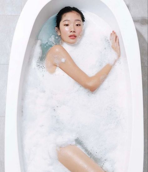 #sonyouna #marieclaire #marieclairekorea #koreanmodel #bathtub #bubblebath #fashioneditorial Bathtub Editorial Fashion, Bathtub Editorial, Bathtub Photography, Marie Claire Korea, Brand Shoot, Beauty Photoshoot, Pose References, Person Sitting, Body Reference