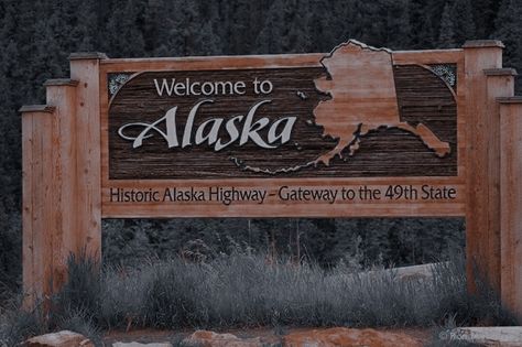 Alaska Living Aesthetic, Alaska Aesthetic, The Simple Wild, Read Aesthetic, Alice Kellen, Helena Hunting, Alaska Map, Book Mood, Alaska Highway