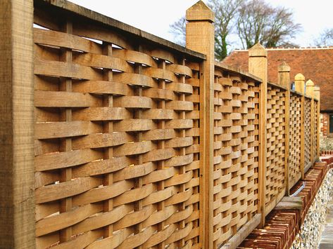 Beautiful Designer Fence Panels hand made from Oak-Quercus Fencing | | Highest quality designer Fencing using sustainable English oak Woven Fence, Wood Fence Design, Backyard Walkway, Garden Fence Panels, Trellis Panels, Timber Fencing, Recycle Timber, Diy Fence, Privacy Walls