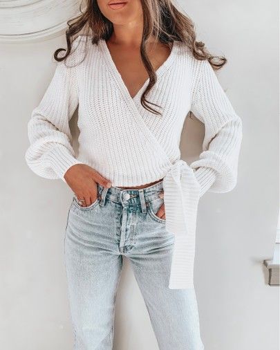 Looks Pinterest, 30 Outfits, St Agni, Feminine Top, White Sweater, 가을 패션, Komplette Outfits, Inspiration Mode, Mode Inspiration