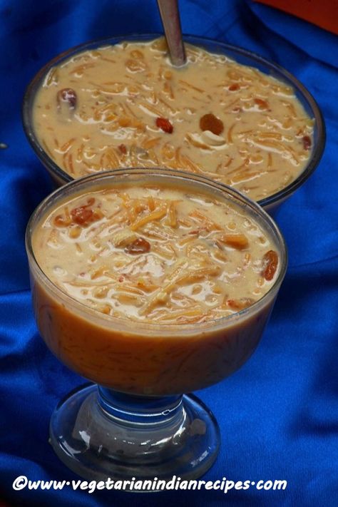 Dessert Recipes Indian, Vegetarian Indian Recipes, Sheer Khurma, Indian Images, Eid Food, Vegetarian Indian, Rich Desserts, Sweet Meat, Recipes Indian