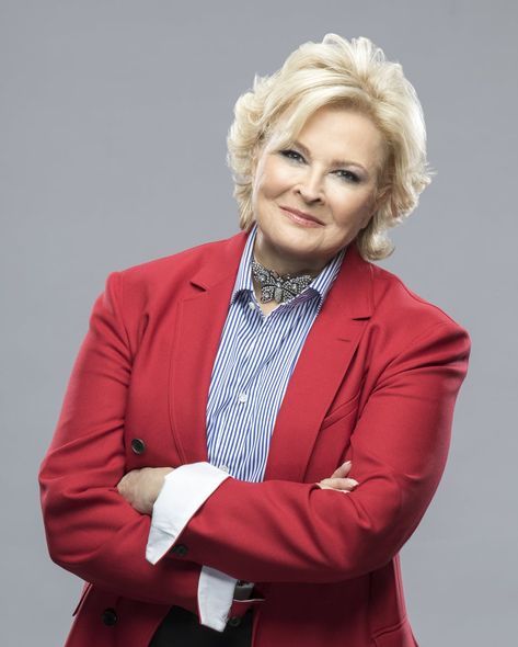 Here's the Exact Date and Time Murphy Brown Is Returning to Prime Time Faith Ford, Brown Hairstyles, Candice Bergen, Murphy Brown, Fall Tv, Prime Time, Real Life Stories, Favorite Celebrities, New Hair