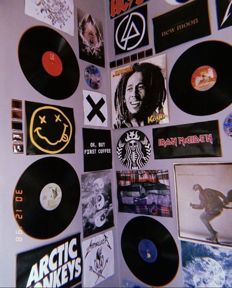 Rock Music Bedroom, Punk Bedroom, Rock Bedroom, Punk Room, Kitchen Cabinet Style, Rock Room, Grunge Bedroom, Music Bedroom, Punk Rock Music