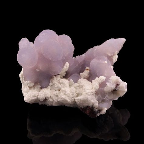 Lavender Quartz (unique material) - N'Chwaning II Mine, N'Chwaning Mines, Kuruman, Kalahari manganese field, Northern Cape, South Africa - Bid on Mineralauctions.com Northern Cape, Purple Chalcedony, Lavender Quartz, Gem Show, Office Items, D&d Dungeons And Dragons, Quartz Sphere, Minerals And Gemstones, Quartz Crystals