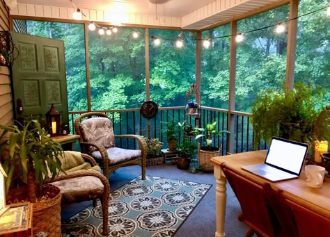 Screened In Porch Reading Nook, Screened In Porch Renovation, Tiny House Screened In Porch, Vintage Screened In Porch, Screen Patio Decorating Ideas, Screened In Porch Aesthetic, Screened In Porch Boho, Small Screened Porch Decorating, Rainy Porch