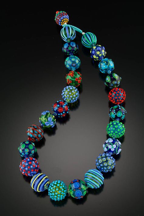 Cecilia Labora Glass https://www.facebook.com/Cecilia-Labora-Glass-101305266600001/?ref=hl Unusual Beads Unique, Lampwork Bead Jewelry, Bijoux Art Nouveau, Lampwork Necklace, Lampwork Jewelry, Polymer Beads, Colorful Necklace, Glass Beads Jewelry, Handmade Lampwork Bead