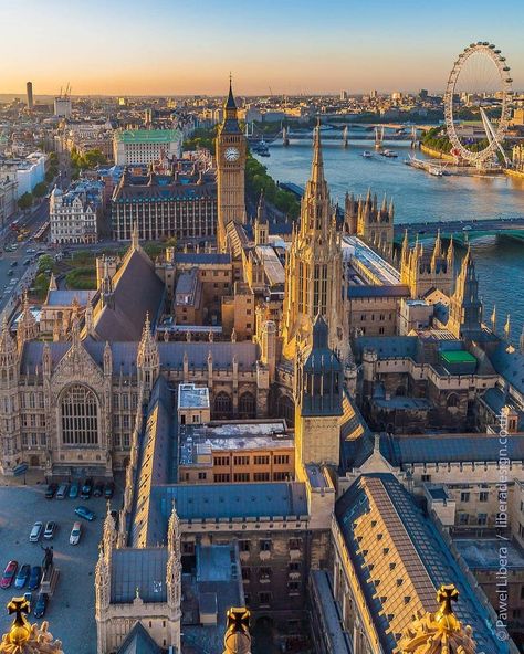 Big Ben ☕❤🛩 London  Congrats @pawellibera  Use #bigben Kentish Town, London Dreams, Best Honeymoon Destinations, Living In London, Beautiful London, Big Ben London, London Landmarks, Best Honeymoon, City Of London