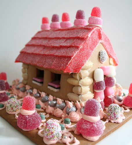 Gingerbread House Easy Gingerbread House, Gingerbread House Parties, All Things Gingerbread, Cookie House, Candy House, Christmas Gingerbread House, Colorful Candy, Sugar Plum, Christmas Gingerbread