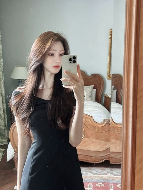 Ne Hwa, Justina Xie, Girlfriend Aesthetic, Ethereal Makeup, Cristiano Ronaldo Cr7, Baddie Makeup, Simple Outfit, Real Girls, Girl Body