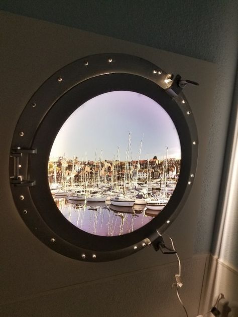 Port Hole Window, Diy Wall Art Ideas, Wall Art Ideas, Wall Decor Ideas, Digital Signage, Visual Communication, Diy Wall Art, Sunny Day, Diy Wall