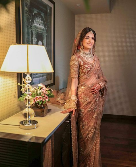 Indian Reception Outfit, Sabyasachi Wedding, Reception Saree, Latest Bridal Lehenga, Wedding Lehenga Designs, Indian Bride Outfits, Bridal Lehenga Collection, Fancy Sarees Party Wear, Hair Artist