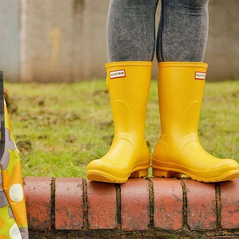 New Without Box! Some Marks From Store Handling, As Pictured. Color Yellow Size 6 Cottagecore Rain, Chelsea Hunter Boots, Hunter Chelsea Boots, Yellow Wellies, Yellow Rain Boots, Hunter Refined, Tall Hunter Boots, Wellies Rain Boots, Coraline Jones