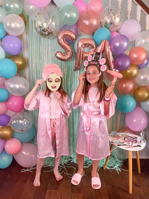 Spa Party Pinata, Princess Spa Birthday Party, Spa For Kids Ideas, Spa Pinata, Spa Themed Birthday Party Kids, Diy Spa Party For Kids, Spa Kids Birthday Party, Toddler Spa Party, Barbie Spa Party