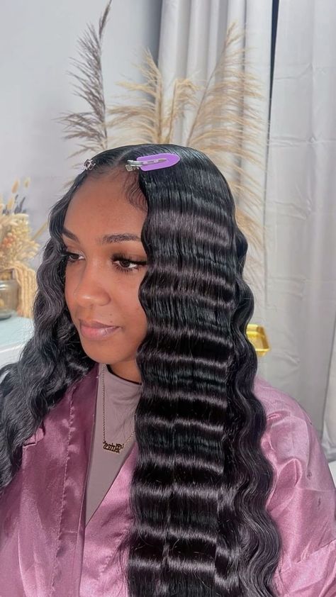 #follow #hairgoals #hair #hairstyles #beautyblog #blogging #blogger #blog Crimped Hair Middle Part, Sew In With Crimps Middle Part, Frontal Wig Hairstyles, Birthday Hairstyles, Crimped Hair, Quick Weave Hairstyles, Frontal Hairstyles, Pretty Braided Hairstyles, Slick Hairstyles