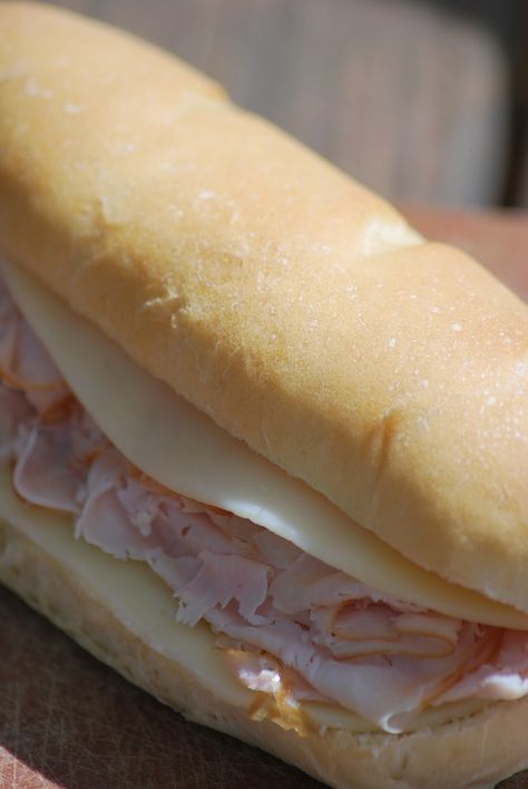 Jimmy Johns Bread, Subway Bread, Sub Sandwich, Baked Breakfast Recipes, Jimmy Johns, Bread Maker Recipes, Best Bread, Sandwich Bread Recipes, Bread Appetizers