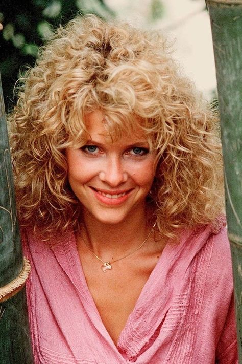 Kate Capshaw Kate Capshaw, 80s Hair, Mother Of Groom Dresses, Fitness Models Female, Indiana Jones, Groom Dress, Mother Of The Groom, Best Actor, Actors & Actresses