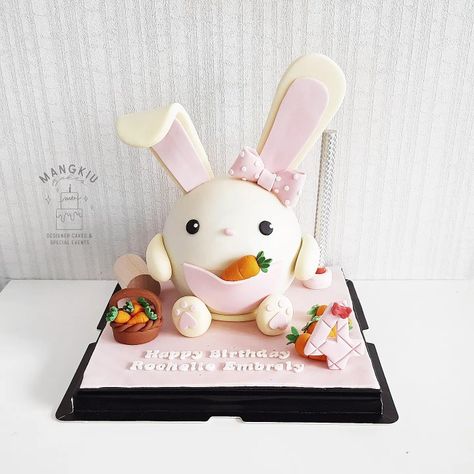 Cake Bola, Chocolate Bombshell, Cake Bunny, Pinata Cake, 3d Cake, Bunny Design, Bunny Face, Awesome Cakes, Bunny Designs