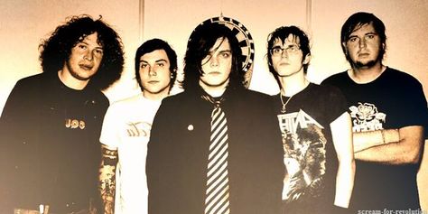 old days. Mcr Computer Wallpaper, Mcr Header, Dear Evan Hansen Book, My Chemical Romance Wallpaper, Ray Toro, Alt Rock, I Love Mcr, Mikey Way, Frank Iero