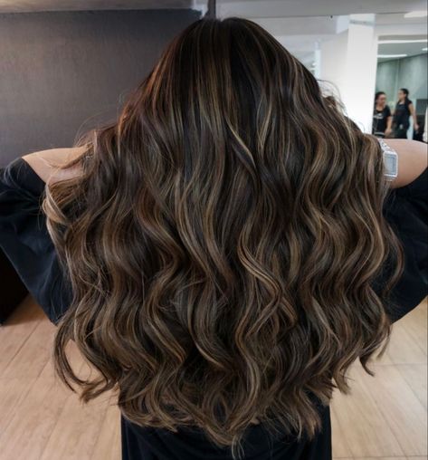 Aesthetic Nails Brown, 17 Aesthetic, Balyage Hair, Pelo Cafe, Baby Lights, Brown Heart, Black Hair Balayage, Nails Brown, Brown Hair Looks