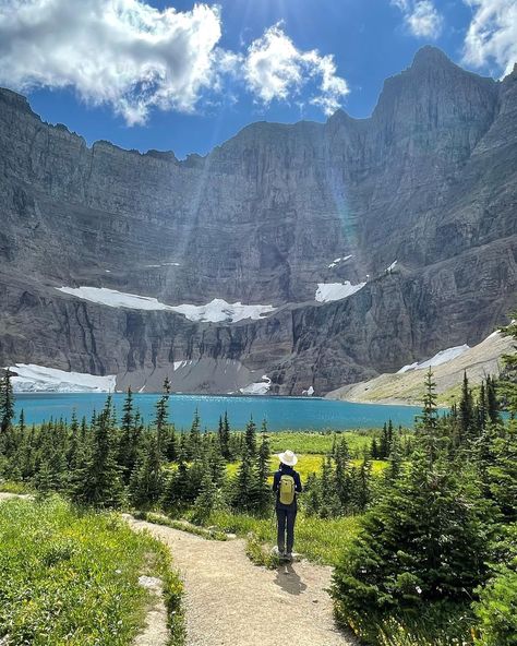 Awesome - Iceberg Lake In Montana, USA Flathead Lake Montana, Montana Lakes, Lake Montana, Flathead Lake, Montana Usa, Flat Head, Beautiful Mountains, Mountain Landscape, Montana