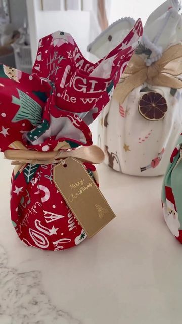 Kmart Australia on Instagram: "WRAPPING HACK 🙌 Create stunning gifts with our 3 Pack Santa and Friends Tea Towels, $5 and 550ml Glass Jar with Wood Lid, $3.50. Thanks for the inspo @dina.sweethome.style_ #kmartaus #kmartchristmas" Kmart Australia, Xmas Recipes, Fancy Soap, Gift Kit, Christmas Tea, Care Kit, Tea Gifts, Gift Wrapping Ideas, Wrapping Ideas