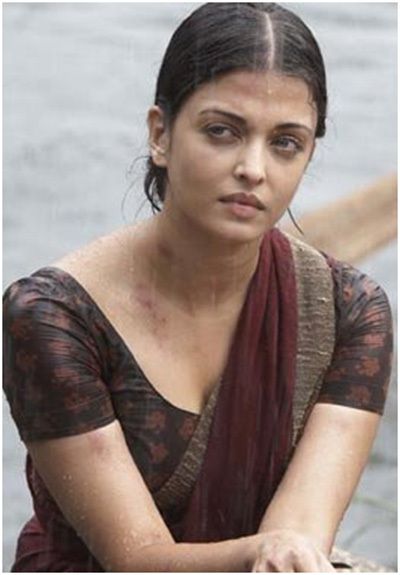 Aishwarya Rai Without Makeup In Saree From The Movie - Raavan Aishwarya Rai Without Makeup, Bollywood Actress Without Makeup, Aishwarya Rai Makeup, Kate Princess, Aishwarya Rai Pictures, ऐश्वर्या राय, Aishwarya Rai Photo, Jay Ryan, Photo Star