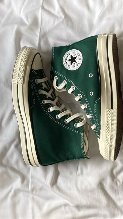 Green Hightop Platform Converse, Platform Converse Dark Green, Dark Green Platform Converse, Emerald Green Converse, Chuck Taylors 70s, Converse Chuck 70 Green, Green Converse Aesthetic, Converse Verdes, Green Chuck Taylors