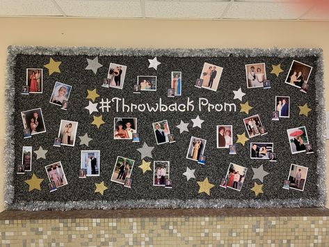 Senior Prom Decoration Ideas, Senior Class Board Ideas, Senior Board Ideas High Schools, Senior Bulletin Board Ideas, School Farewell Ideas, Senior Board Ideas, Staff Bulletin Boards, Form Board, School Wall Decoration