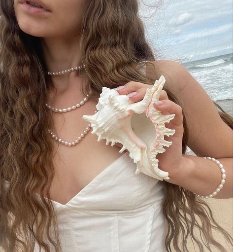 Ocean Girl, Girl Interrupted, Mermaid Aesthetic, Malibu Barbie, Ocean Vibes, The Embrace, Lily Rose Depp, Natalie Portman, Summer Dream