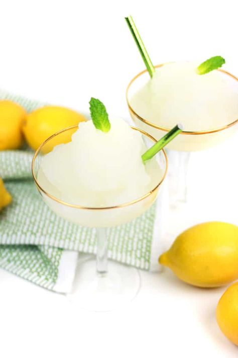 Frozen Lemon Daiquiris Frozen Daiquiri Recipe, Lemon Water Health Benefits, Frozen Daiquiri, Liquid Lunch, Lemon Juice Benefits, Daiquiri Recipe, Hot Lemon Water, Lemon Health Benefits, Lemon Uses