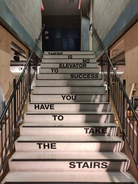 Wallpaper Success, Gym Design Interior, Office Wall Design, Not Musik, Gym Interior, Office Space Design, Take The Stairs, Motivation Quote, Gym Design