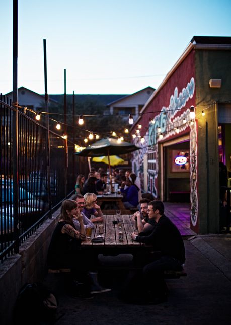 Hole-in-the-Wall, a classic dive bar, newest location for East Side Kings (?). Order Beets and Chicken Karaage Hole In The Wall Bar, Open Garage, Chicken Karaage, Sapporo Beer, Pergola Outdoor Living, Cowboys Bar, Austin Restaurants, Beer Bacon, Dennis Hopper