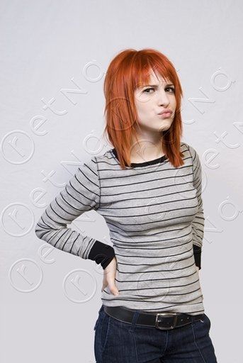 hayley short with bangs Hayley Wiliams, Haley Williams, Hayley Paramore, Paramore Hayley Williams, Edgy Haircuts, Short Bangs, Hayley Williams, No Makeup, Orange Hair