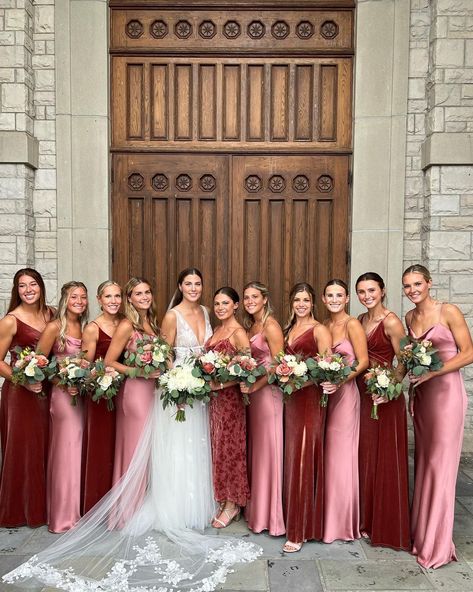 Pink Burgundy Wedding Theme, Dark Pink Fall Wedding, Valentines Day Wedding Ideas Bridesmaid Dresses, Dark Rose Bridesmaid Dresses, Burgundy And Pink Bridesmaid Dresses, Dark Pink Wedding Theme, Red And Pink Bridesmaid Dresses, Cinnamon Rose Wedding Color Scheme, Mulberry Wedding Color Scheme