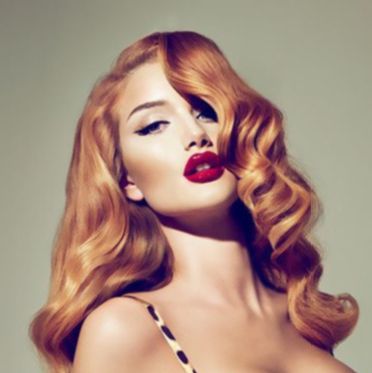 Sexy 50s Hair And Makeup, 50s Makeup, 1950s Hairstyles, 50s Hairstyles, Celebrity Makeup Artist, Jessica Rabbit, 50s Style, Face Forward, Vintage Makeup