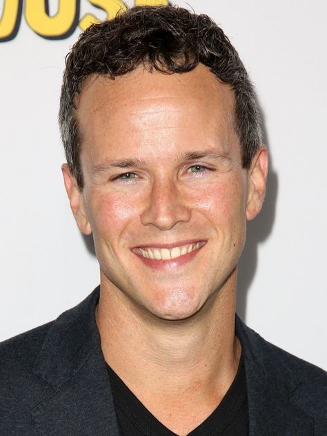 HAPPY 43rd BIRTHDAY to SCOTT WEINGER!!   10 / 5 / 2018  American actor, voice actor, writer and producer, best known as the voice of the title character in Disney's Aladdin. Weinger reprised the role in the two direct-to-video sequels, the television series of the same name, and the Kingdom Hearts and Disney Infinity video game series. He is also known for playing Steve Hale on the ABC sitcom Full House and its Netflix sequel Fuller House. Steve Hale, Happy 43rd Birthday, Scott Weinger, Happy 44th Birthday, 43rd Birthday, 44th Birthday, House Dr, Ashley White, Fuller House