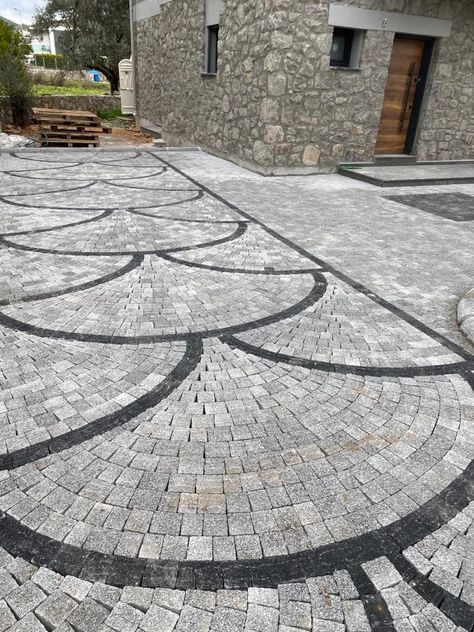 Erni granite cube stone Basalt cubestone begonite cube stone slate stone andesite application team Halil 05385434855 Stone Pavement, Pavement Design, Granite Blocks, Backyard Designs, Japan Garden, Avenue Design, Slate Stone, Hard Floor, House Flooring