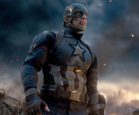 ; When Steve stood in front of Thanos and his army all by himself? Beautiful. Even when it's clear he might not win, he doesn't back down… Marvel Moments, Captain Rogers, Steven Grant, Captain America Wallpaper, Marvel Aesthetic, Oh Captain My Captain, Captain My Captain, Chris Evans Captain America, Marvel Captain America