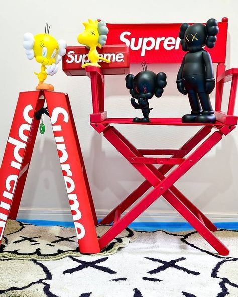 Supreme Party Theme, Supreme Shop, Supreme Accessories, Sneakers Box, Iconic Art, Wood Panel, Wood Paneling, Art Home Decor, Art Home