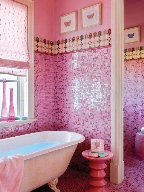 Teen Bathroom With Pink Mosaic Tile Sparkly Bathroom, Pink Tile Bathroom Ideas, Pink Tile Bathroom, Feminine Bathroom, Pink Bathroom Tiles, Pink Bathrooms Designs, Bathroom Pink, Teen Bathrooms, Top Bathroom Design