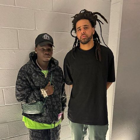 📸 South African rapper Blxckie hanging out with J Cole in New Orleans South African Hip Hop, J Cole, March 8, South African, Hanging Out, New Orleans, Hip Hop, Music, On Instagram