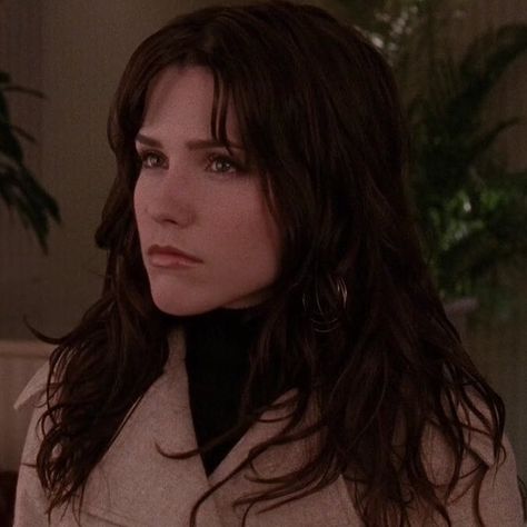 brooke archive on Twitter: "https://t.co/ZIihGpLQJZ" / Twitter Brooke Davis Hair, One Tree Hill Brooke, Brooke And Lucas, Brunette Aesthetic, Brooke Davis, Regina George, Sophia Bush, How To Style Bangs, Haircuts Straight Hair