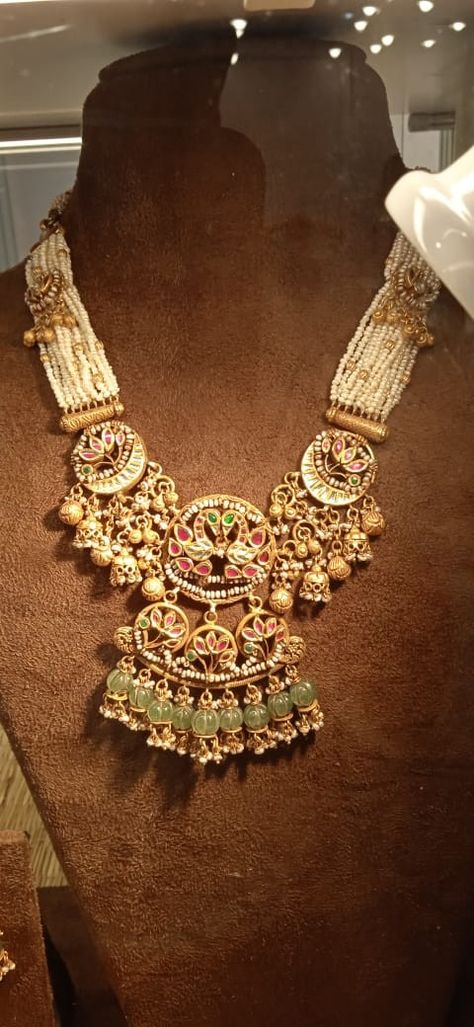 Rajwadi Jewellery, Indian Wedding Jewelry Sets, Antique Necklaces Design, Fancy Jewelry Necklace, Bridal Jewelry Vintage, Diamond Wedding Jewelry, Gold Necklace Indian Bridal Jewelry, Jewelry Set Design, Antique Bridal Jewelry